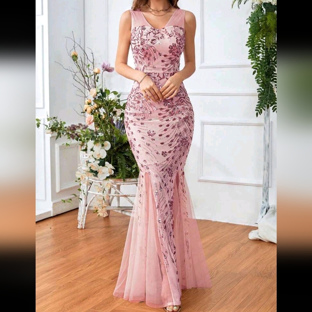 Split Thigh Contrast Sequin Mesh Prom Dress, Elegant Formal Evening Gown - Picture 3 of 4